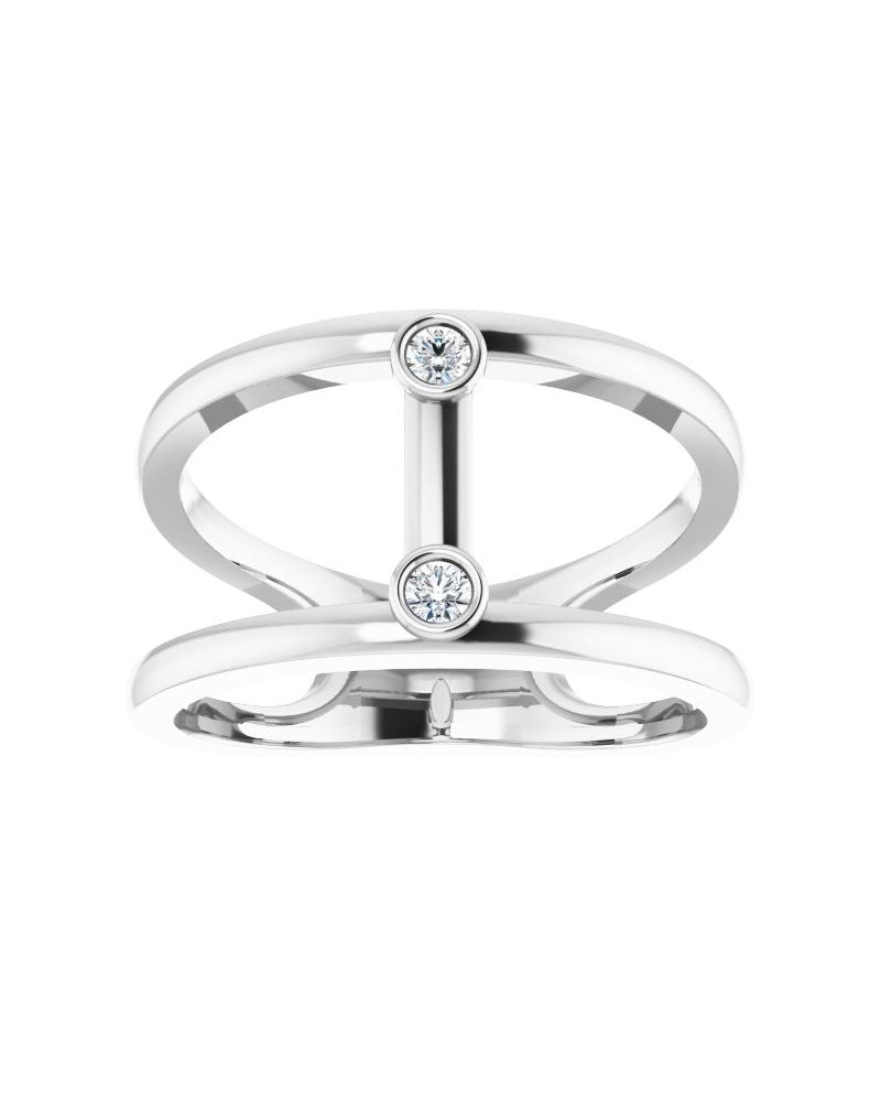 Anel Duas Pedras Vazado em Ouro 14k com Diamantes Naturais