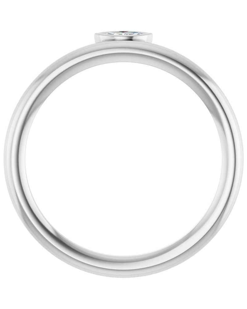 Anel com Cravação Bezel Empilhável em Ouro 14k com Diamantes Naturais