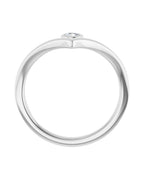 Anel V em Ouro Branco 14k com Ponto de Luz de Diamante – Branco 14k