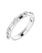Anel Cruz com Cravação Bezel em Ouro 14k com Diamantes Naturais