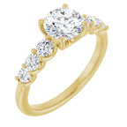 Anel de Noivado Laterais Cravejadas Graduadas em Ouro 14k com Diamantes Naturais – Amarelo 14k