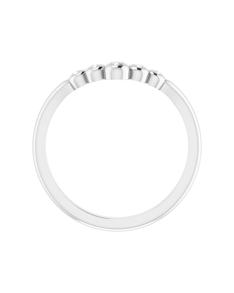 Anel em V com Cravação Bezel Degradê em Ouro 14k com Diamantes Naturais