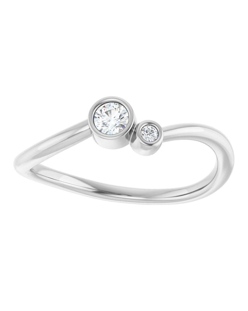 Anel Cravejado com Cravação Bezel em Ouro 14k com Diamantes Naturais