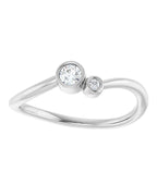 Anel Cravejado com Cravação Bezel em Ouro 14k com Diamantes Naturais