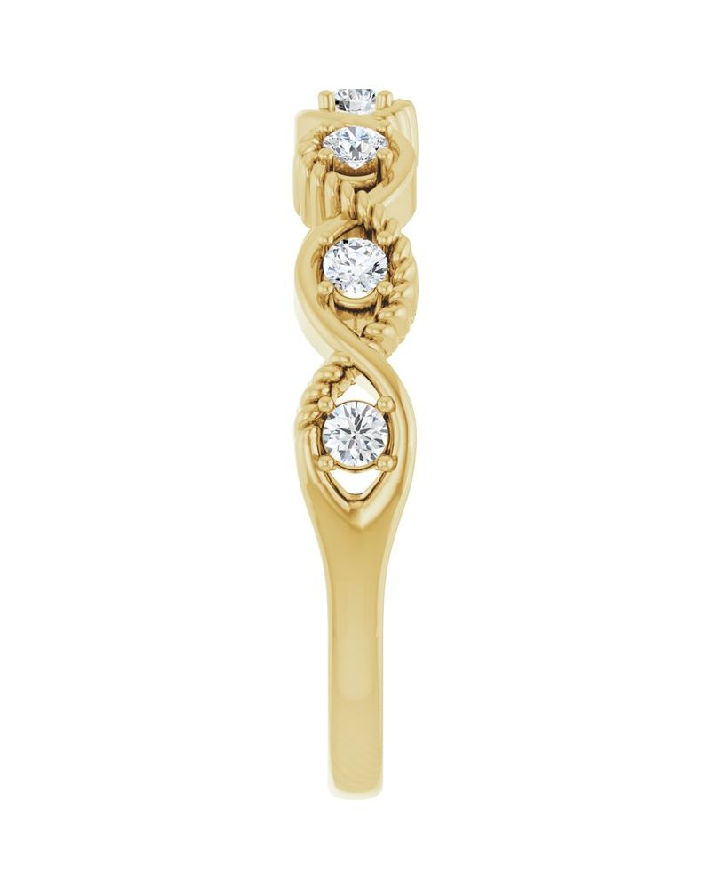 Anel Cravejado Empilhável em Ouro 14k com Diamantes Naturais – Modelo 20