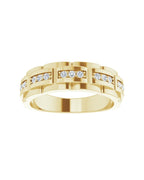 Anel Cravejado em Ouro 14k com Diamantes Negros