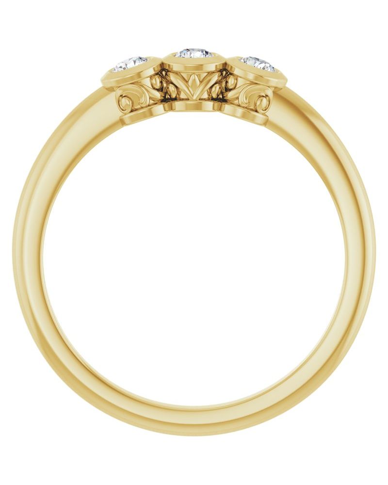 Anel Três Pedras com Cravação Bezel em Ouro 14k com Diamantes Naturais