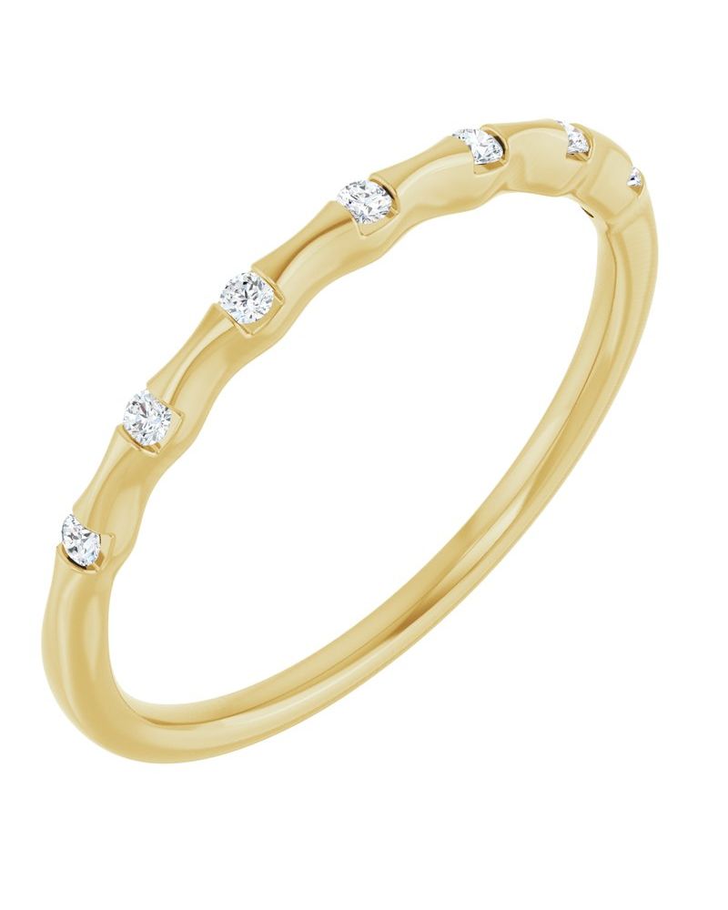 Anel Cravejado Empilhável em Ouro 14k com Diamantes de Laboratório – Modelo 4