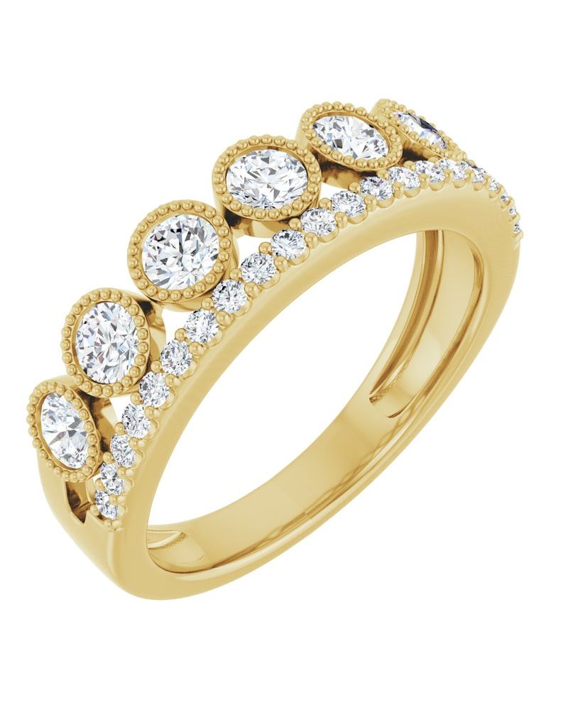 Anel Granulado em Ouro 14k com Diamantes de Laboratório