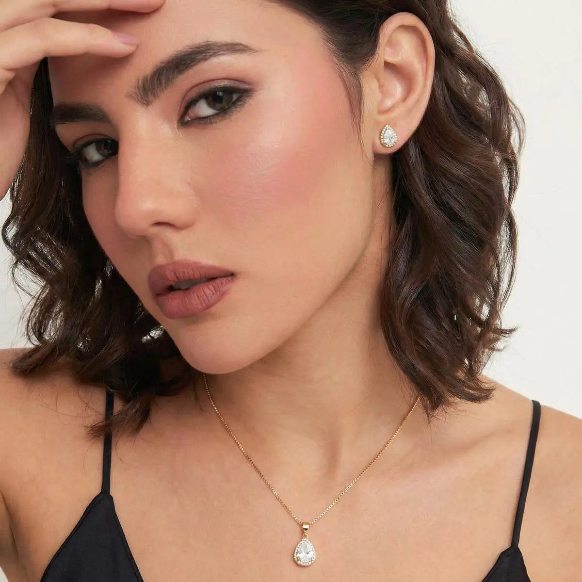 Conjunto Brinco e Colar com Cristal de Gota e Zircônias