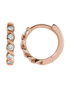 Brinco de Aro Torcido em Ouro 14k com Diamantes de Laboratório
