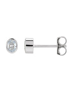 Brinco Ponto de Luz Oval com Cravação Bezel em Ouro 14k com Diamantes de Laboratório