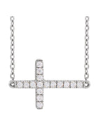 Colar Cruz Horizontal em Ouro 14k com Diamantes de Laboratório – Modelo 3