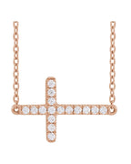 Colar Cruz Horizontal em Ouro 14k com Diamantes de Laboratório – Modelo 3