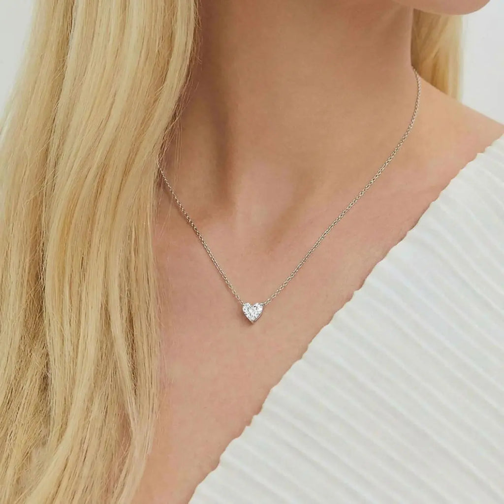 Colar de Prata 925 de Coração com Pedra Moissanite 6x6mm