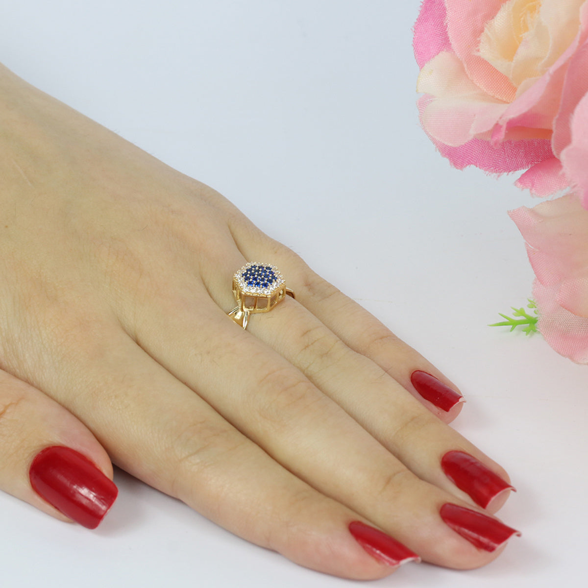 Anel Aro Côncavo Chuveiro Sextavado Zircônias Azuis em Ouro 18K