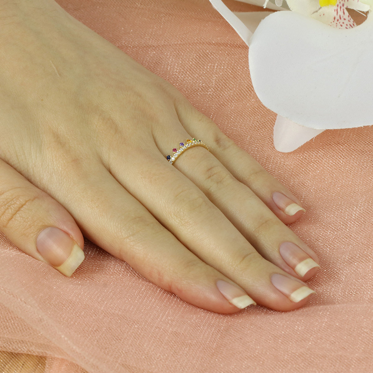 Anel Aro Simples Coroa Zircônias Coloridas em Ouro 18K