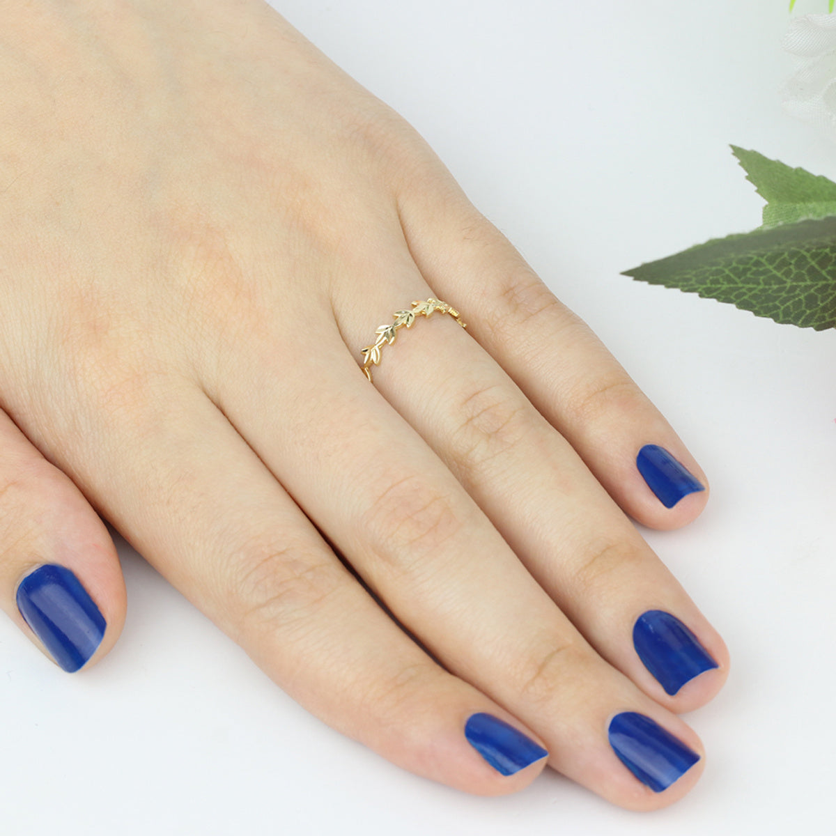 Anel Aro Trabalhado em Ouro 18K