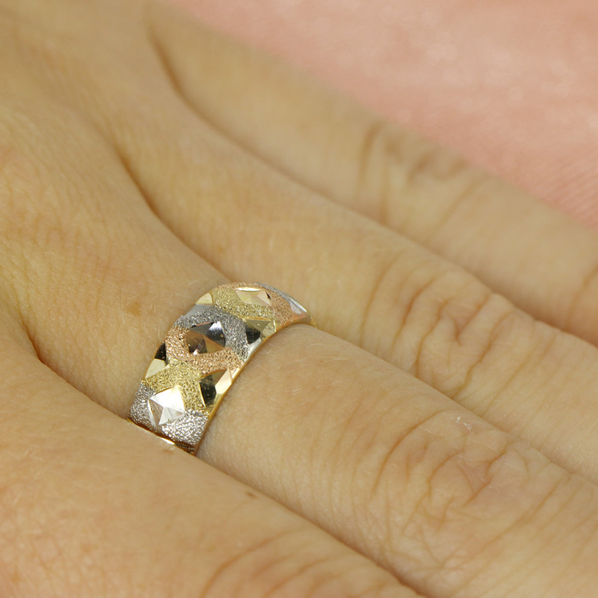 Anel Aro Abaulado em Ouro 18K Tricolor