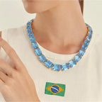 Colar Folheado a Ouro com Cristais Retangulares e Fecho Boia