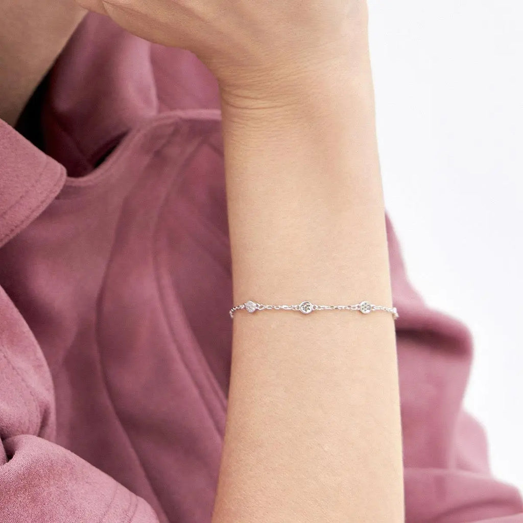 Pulseira de Prata 925 com Pingentes Redondos em Zircônias