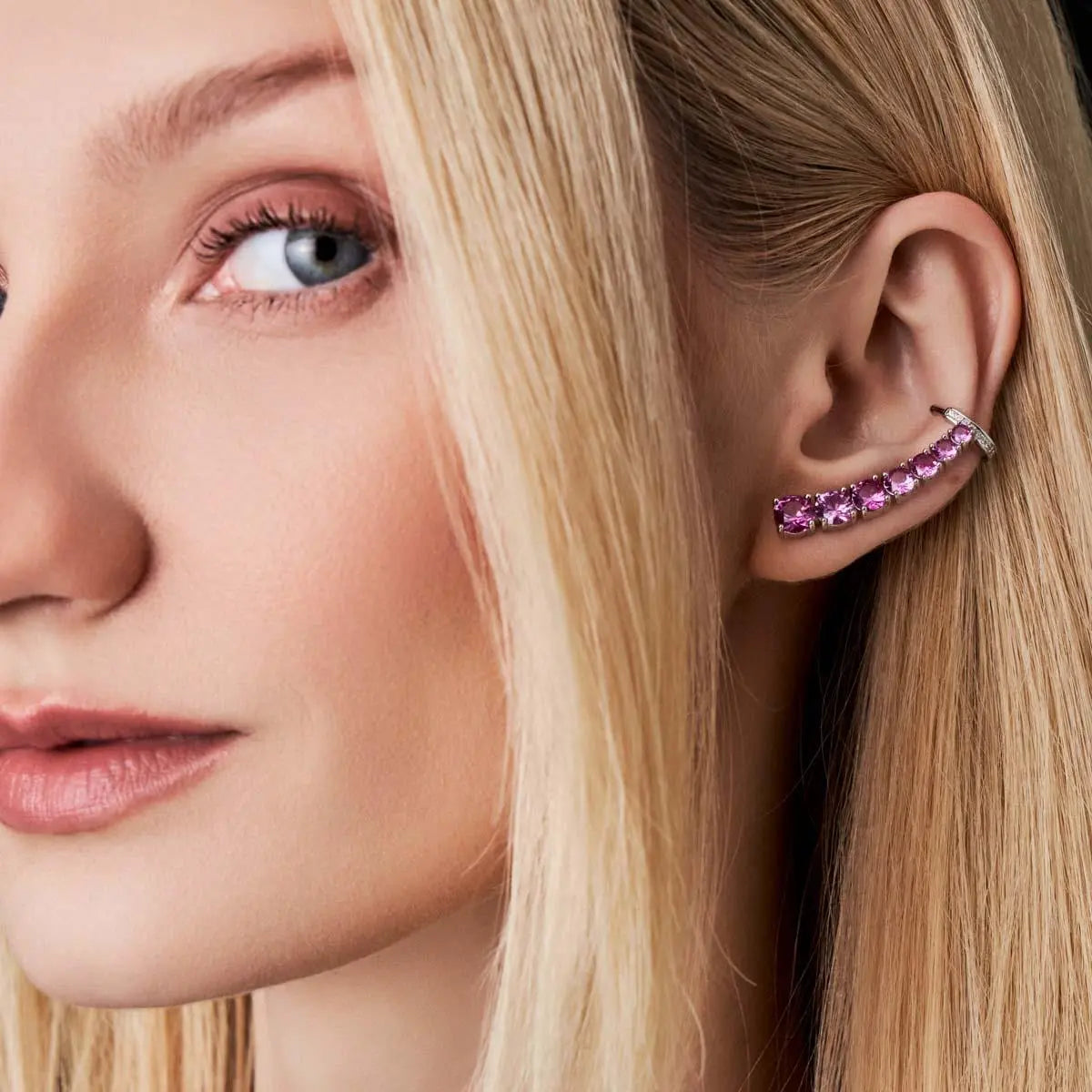 Brinco Ear de Prata 925 Cuff Curvo com Cristais e Zircônias