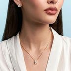 Conjunto Folheado a Ouro Brinco e Colar com Cristais Geométricos