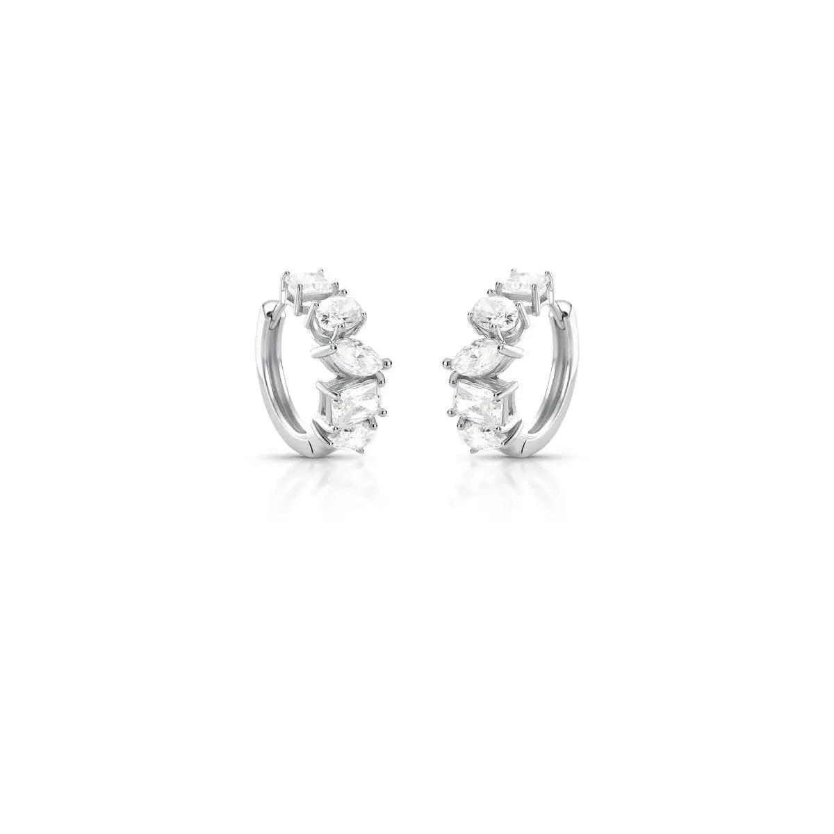 Argola de Prata 925 com Pedras Moissanites 6x4mm