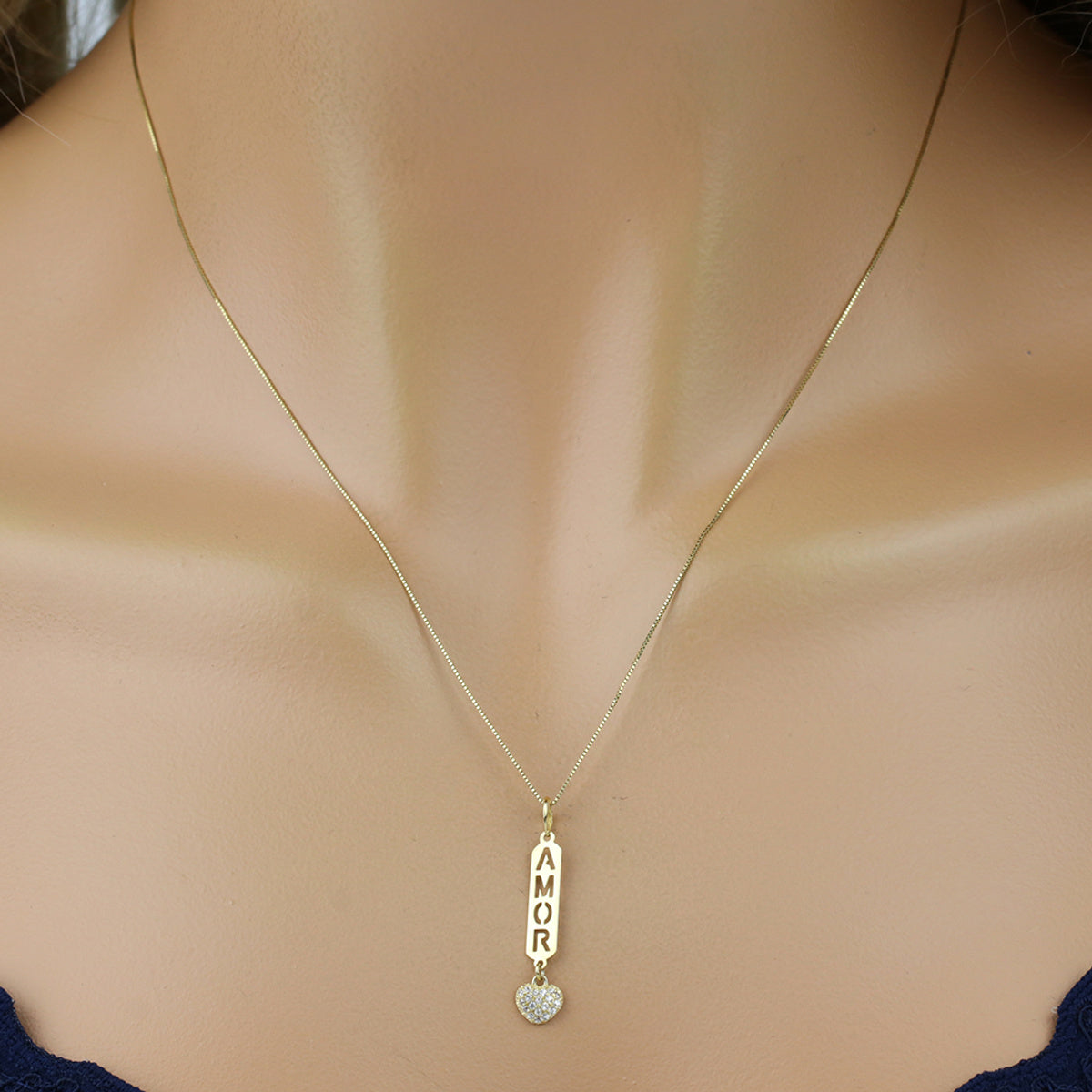 Pingente Chapa Zircônias Brancas em Ouro 18K
