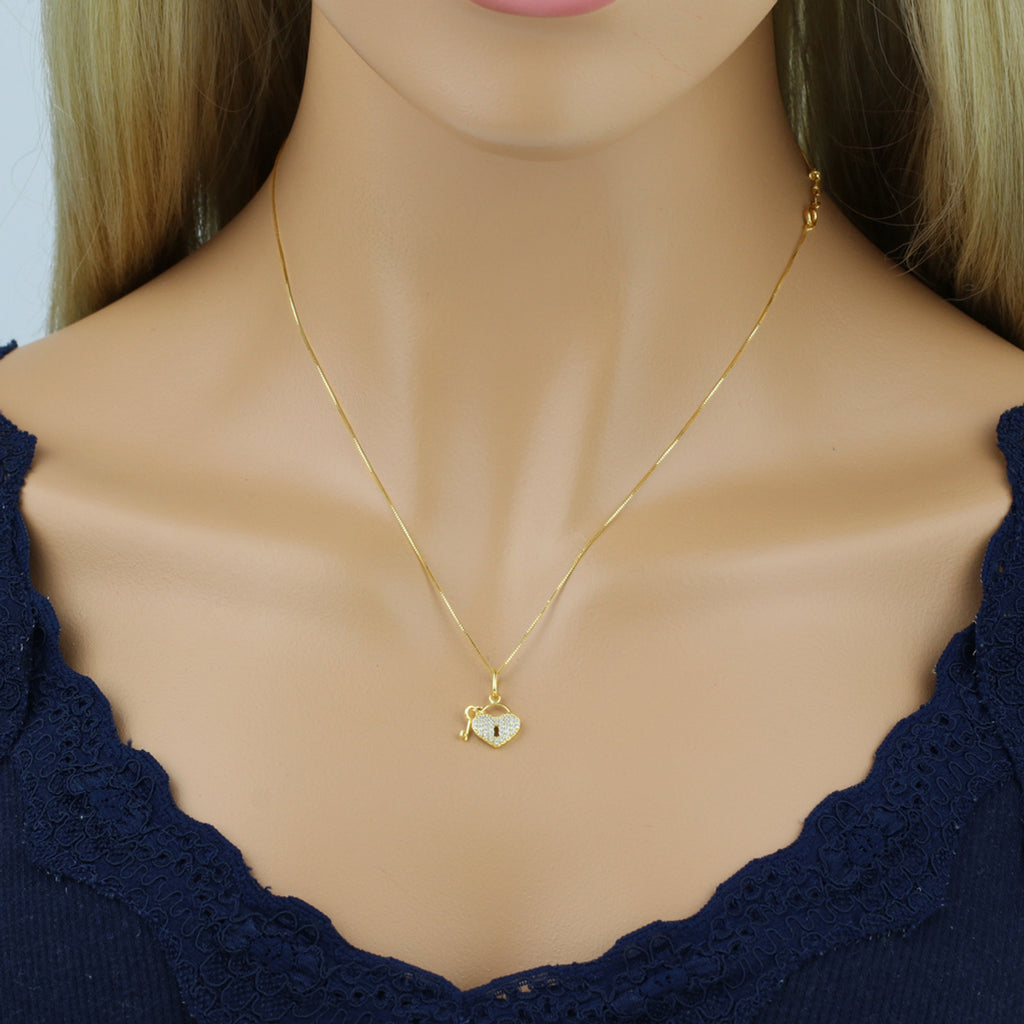 Pingente Coração Cadeado Cravejado Zircônias Chave Lisa Pendurada em Ouro 18K