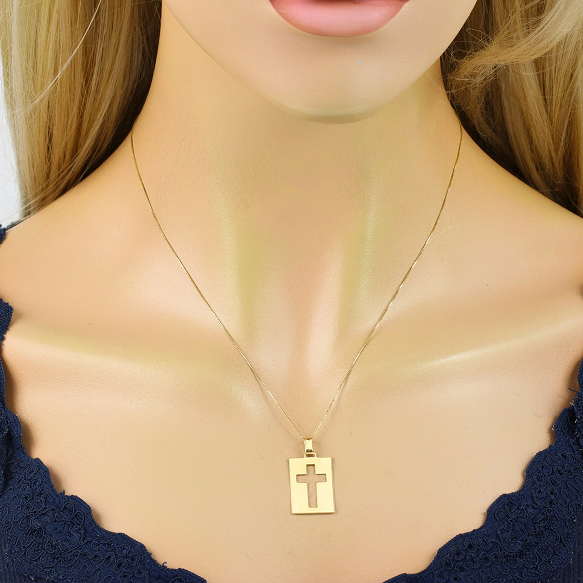 Pingente Cruz Chapa em Ouro 18K