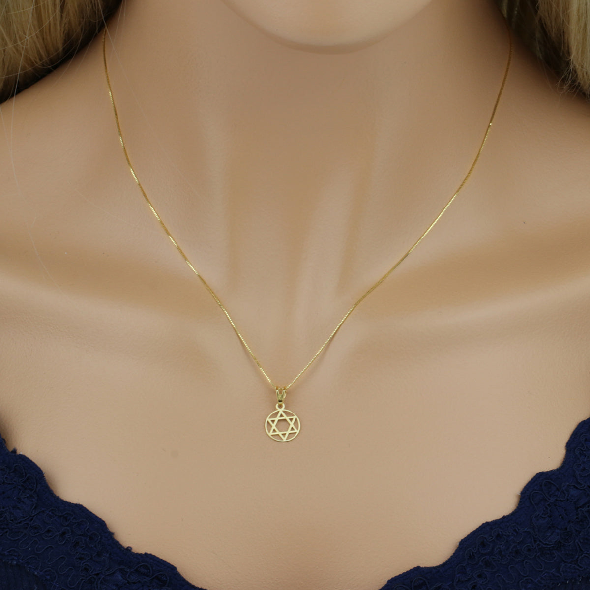 Pingente Estrela de Davi Redondo Liso e Acetinado em Ouro 18K