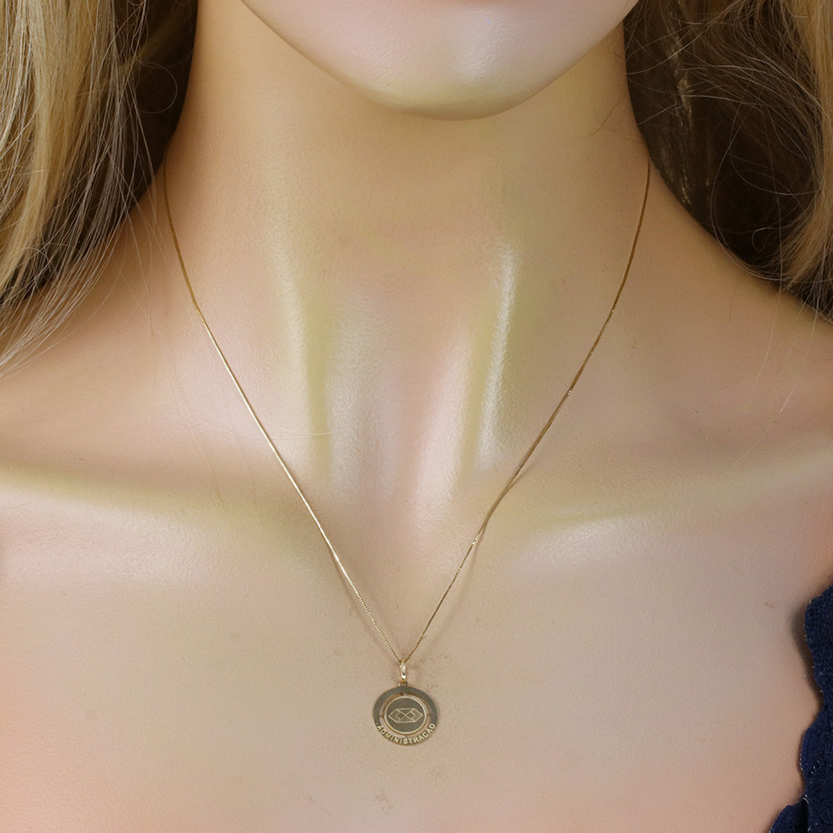 Pingente Formatura Redondo em Ouro 18K