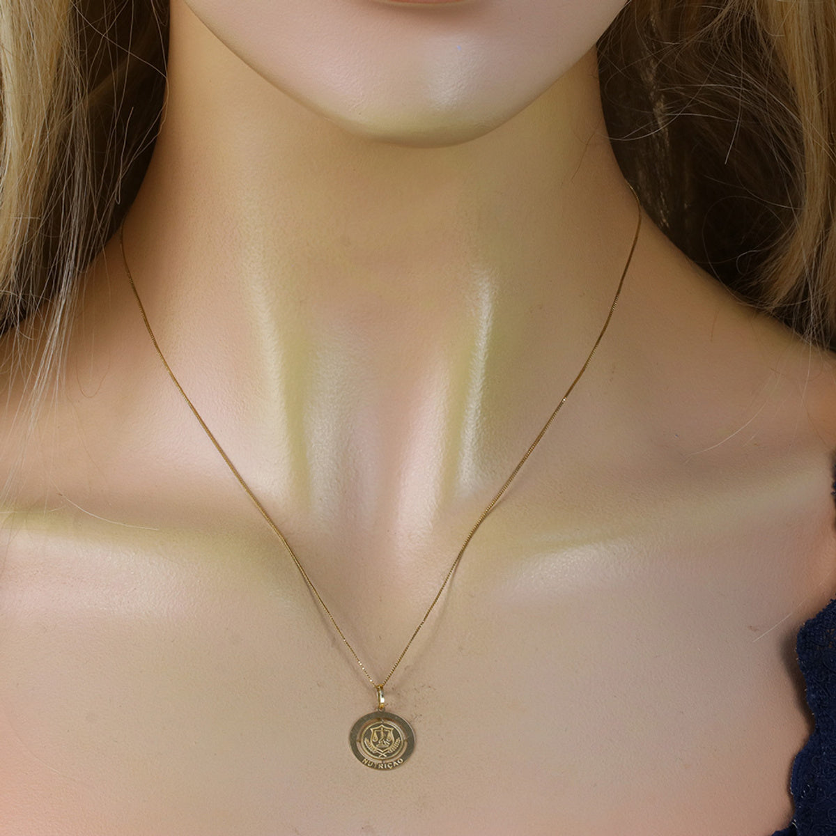 Pingente Formatura Redondo em Ouro 18K