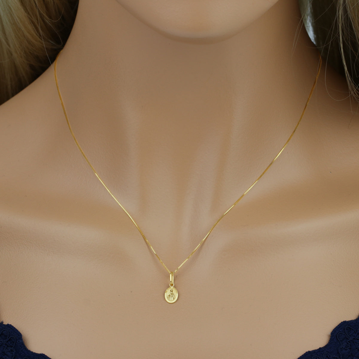 Pingente São Pedro Apóstolo Oval em Ouro 18K